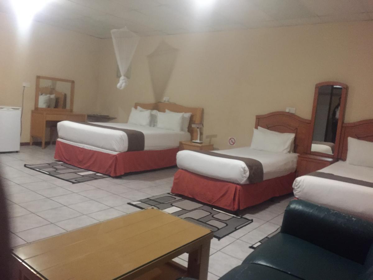 Centre Lodge Маун Екстер'єр фото